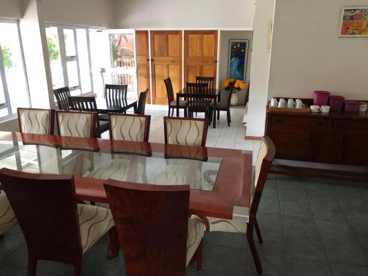 Room image 1