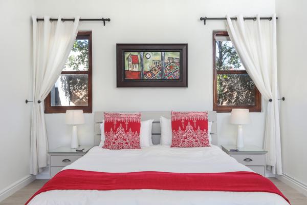 Room image 4