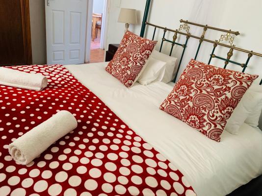 Room image 3