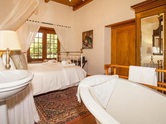 Room image 2