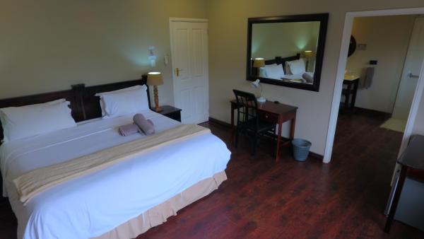 Room image 2