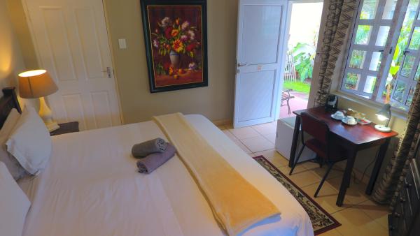 Room image 2