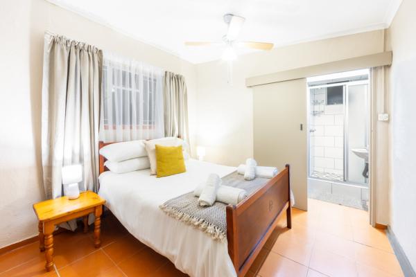 Room image 2
