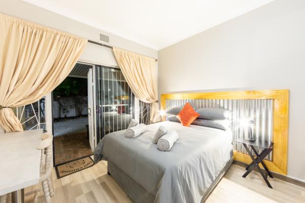 Room image 2