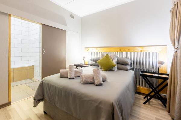 Room image 2
