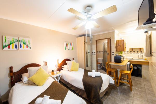 Room image 2