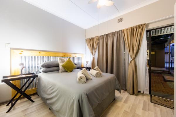 Room image 3