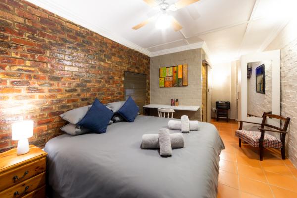Room image 1