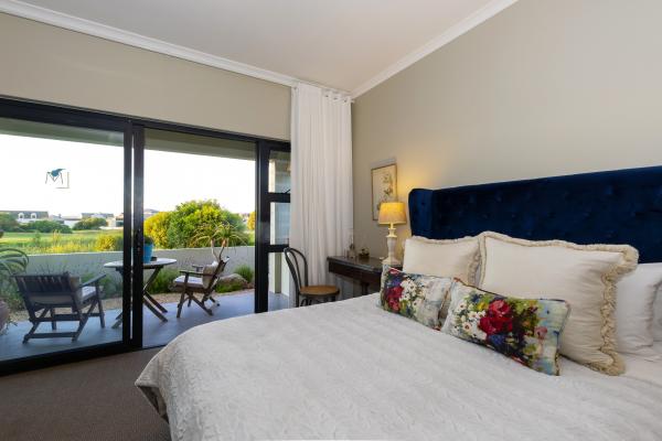 Room image 4