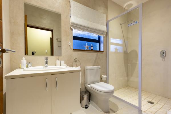 Room image 6