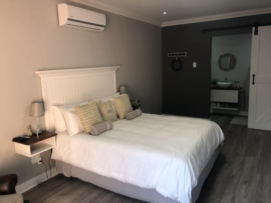 Room image 6