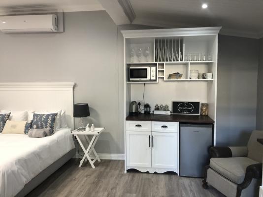 Room image 10