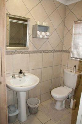 Room image 12