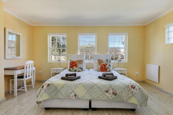 Room image 1