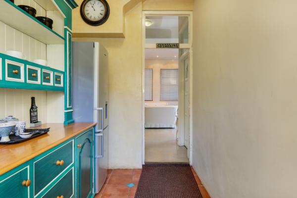 Room image 10