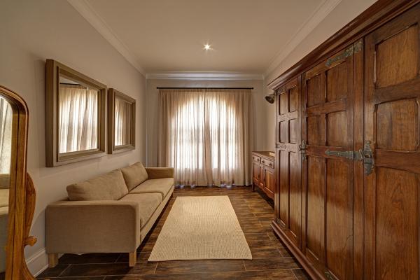 Room image 1