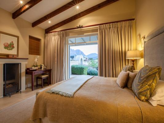 Room image 5