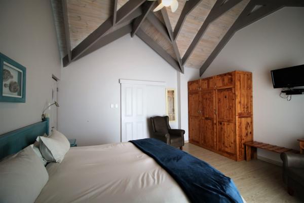 Room image 6