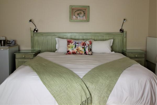 Room image 16