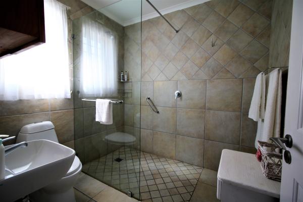 Room image 19