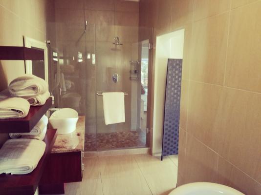 Room image 1