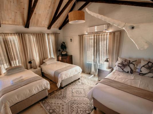 Room image 4