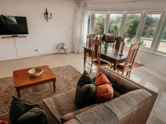 Room image 4
