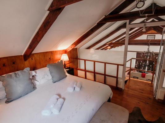 Room image 2