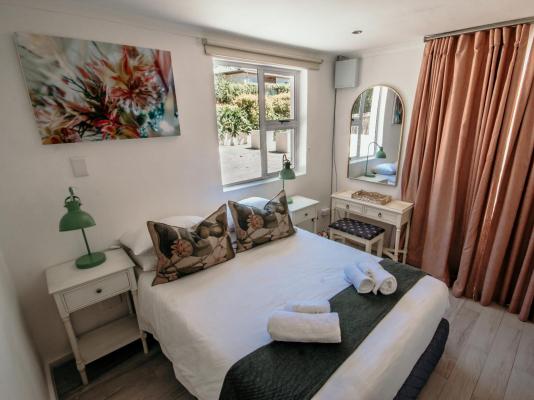 Room image 4
