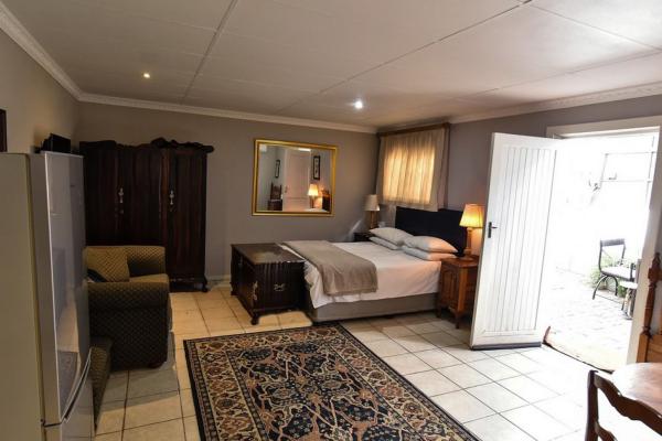 Room image 4