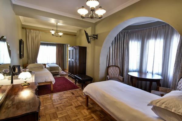 Room image 10