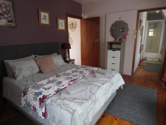 Room image 2