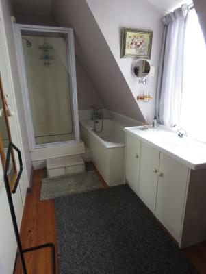 Room image 4