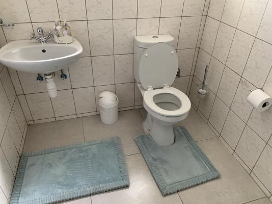 Room image 4