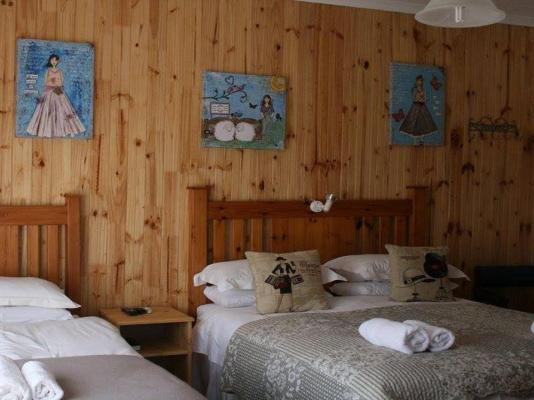 Room image 4