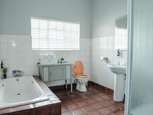 Room image 7
