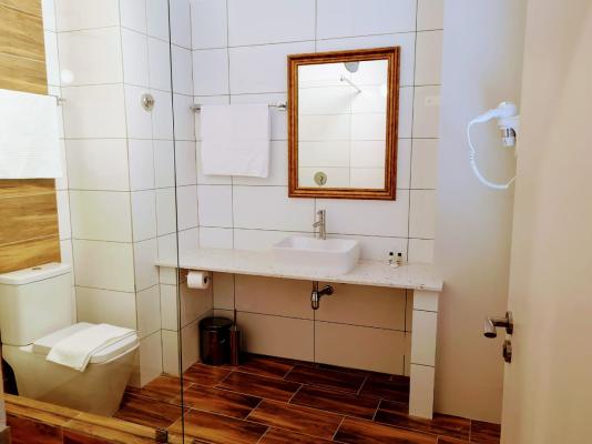 Room image 4
