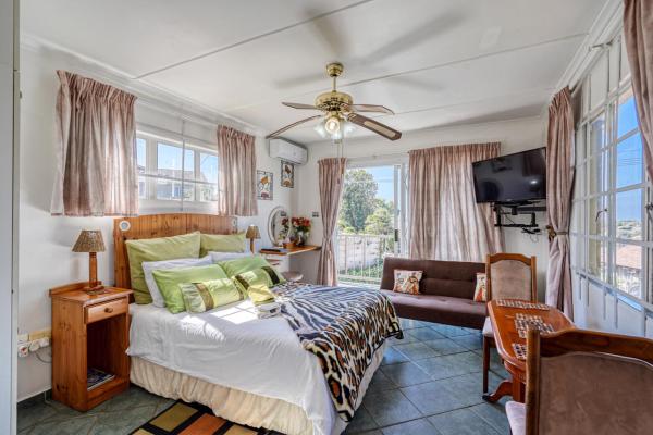 Room image 7