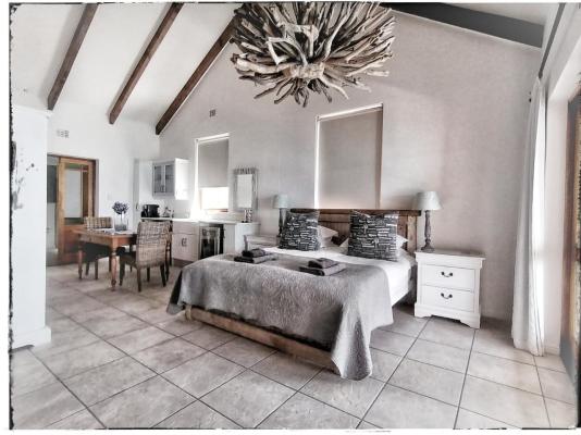 Room image 3