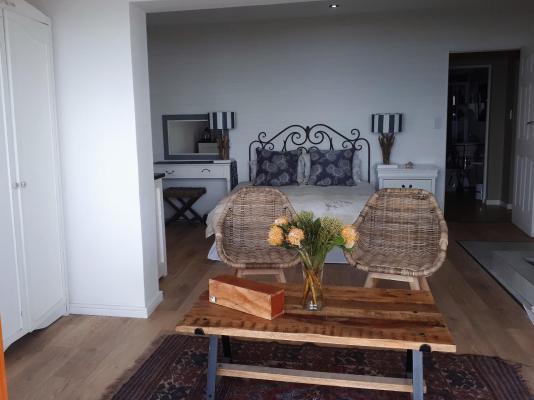 Kleinzee Oceanfront Guest House - 149235