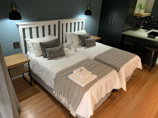 Room image 1