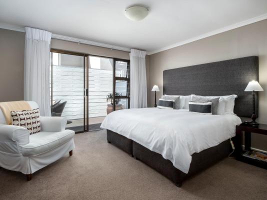 Room image 1