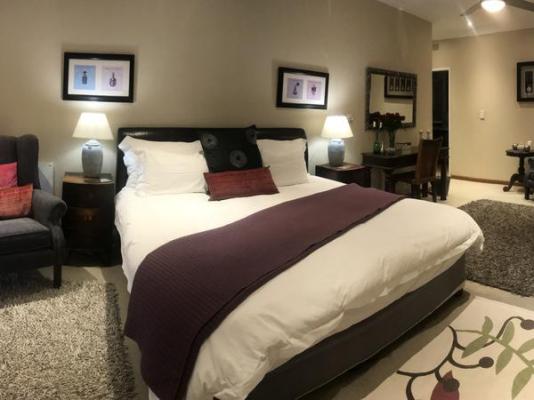 Room image 3