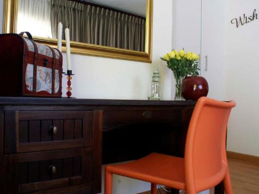 Room image 8