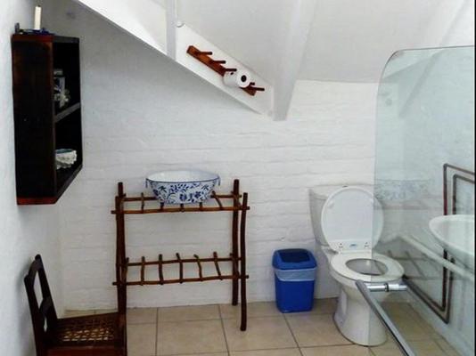 Room image 3