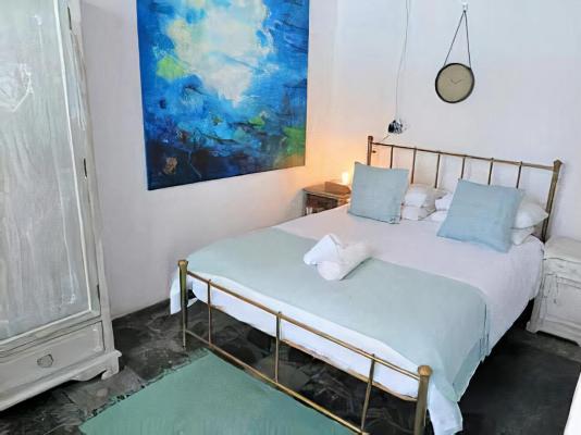 Room image 1