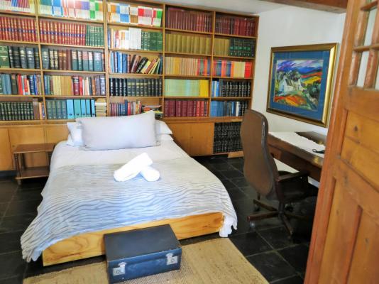 Room image 4
