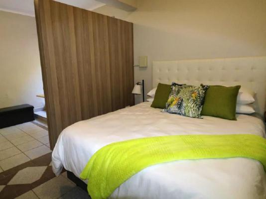 Room image 3