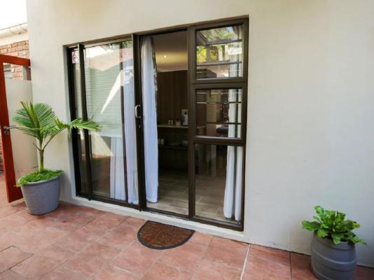 Room image 2