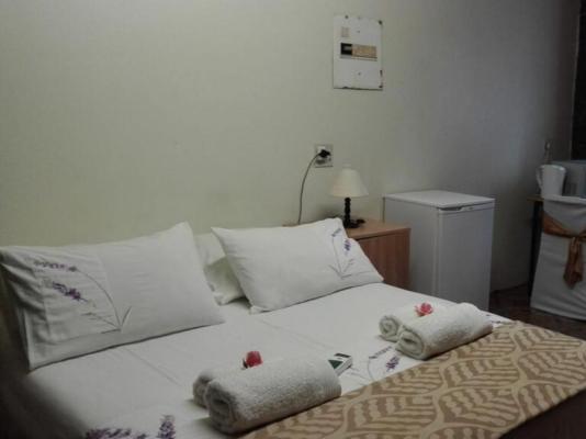 Room image 3